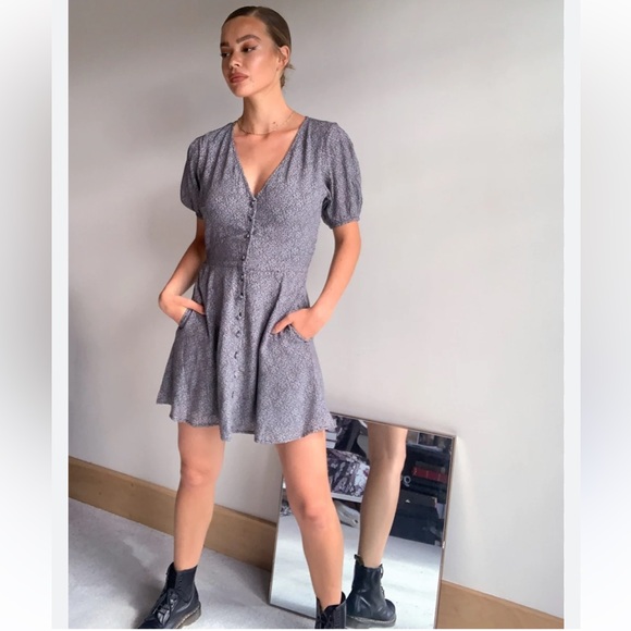 Abercrombie puff sleeve button front mini dress - Picture 2 of 4